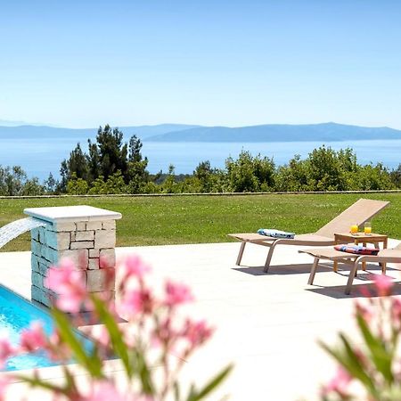 Luxury Panorama Vila With Amazing Seaview In Gondolici 7 Km From Rabac Labin  Kültér fotó